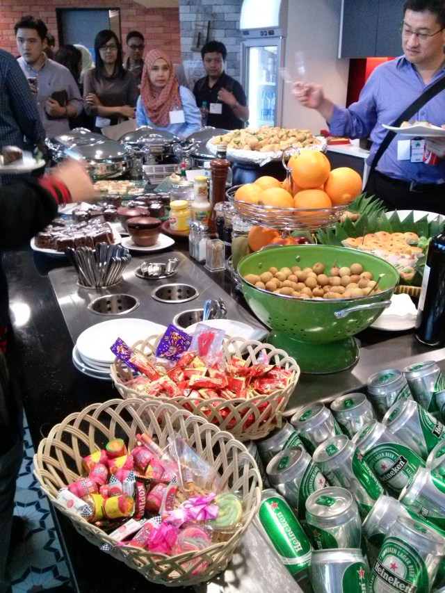 Ini penampakan lebih dekat menu yang disuguhkan hari itu.